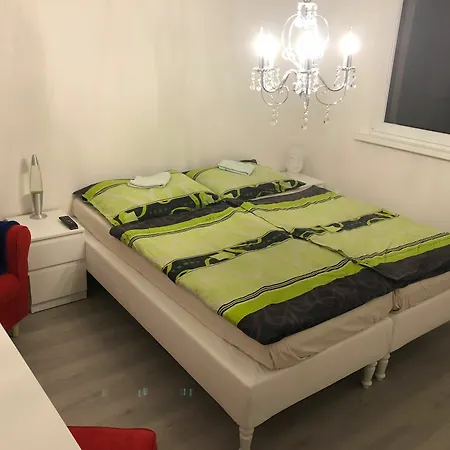 Crystal Circle Szálloda 3*